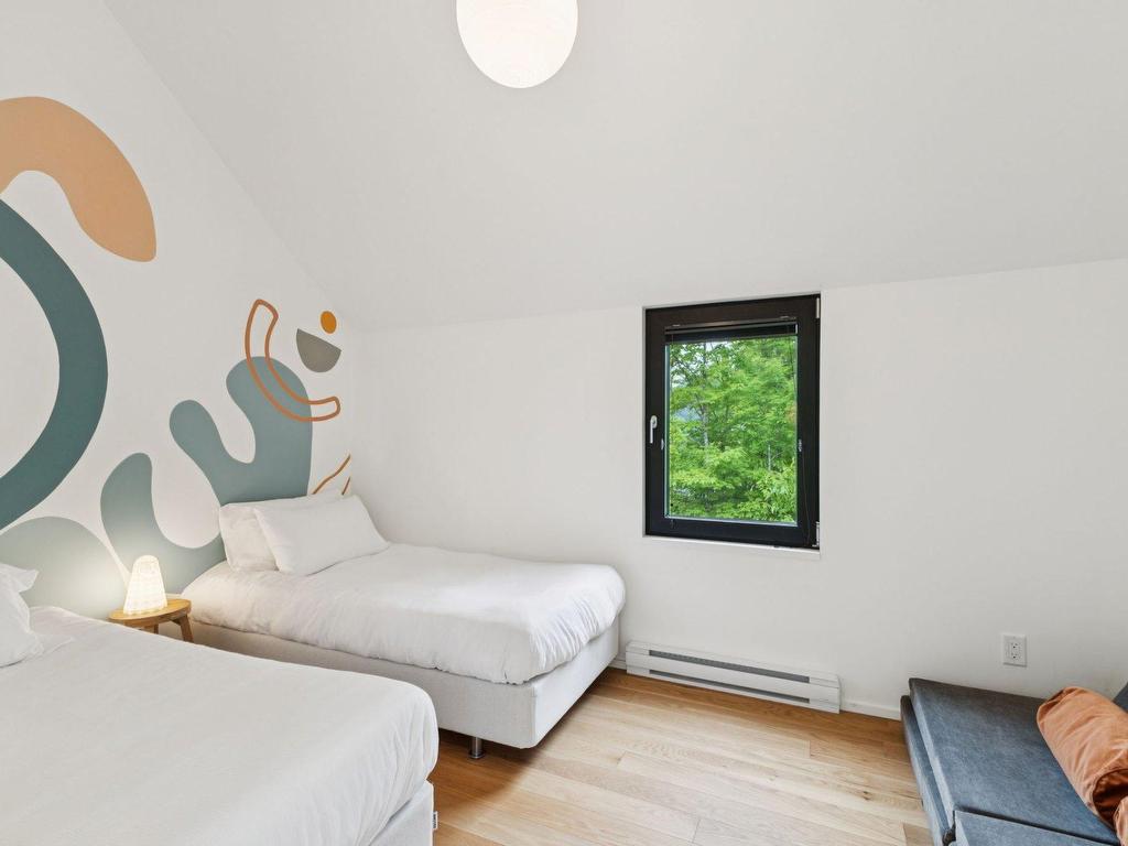 









93


Ch. de la Trinité

, 13,
Lac-Supérieur,




QC
J0T1P0

