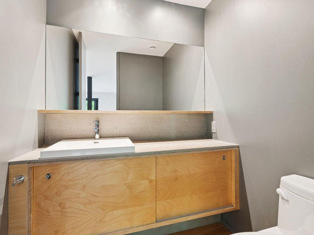 









93


Ch. de la Trinité

, 13,
Lac-Supérieur,




QC
J0T1P0

