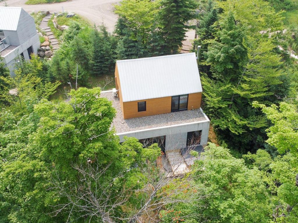 









93


Ch. de la Trinité

, 13,
Lac-Supérieur,




QC
J0T1P0

