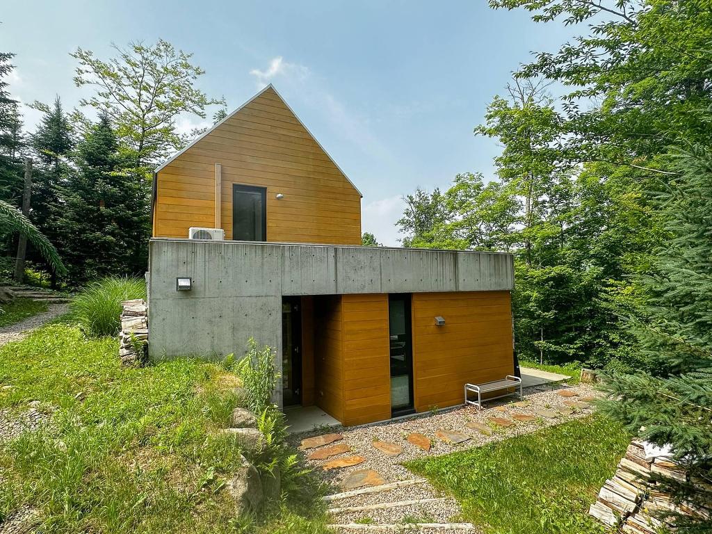 









93


Ch. de la Trinité

, 13,
Lac-Supérieur,




QC
J0T1P0

