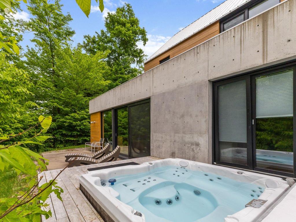 









93


Ch. de la Trinité

, 13,
Lac-Supérieur,




QC
J0T1P0

