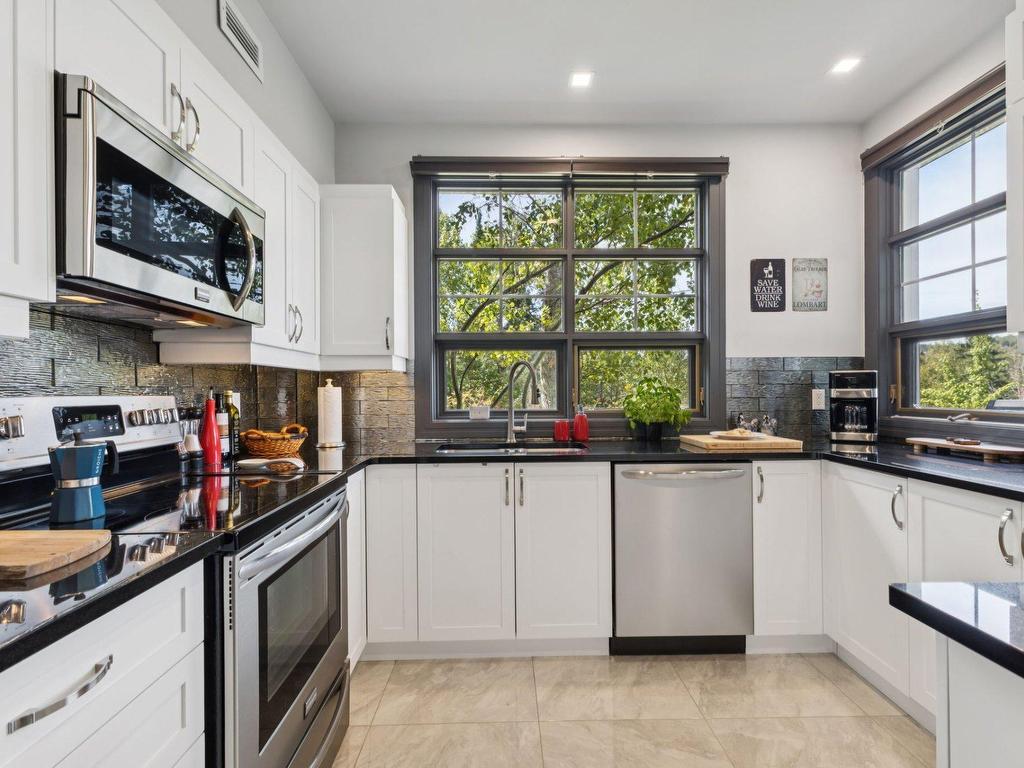 









235


Ch. des Quatre-Sommets

, 5,
Mont-Tremblant,




QC
J8E1C6

