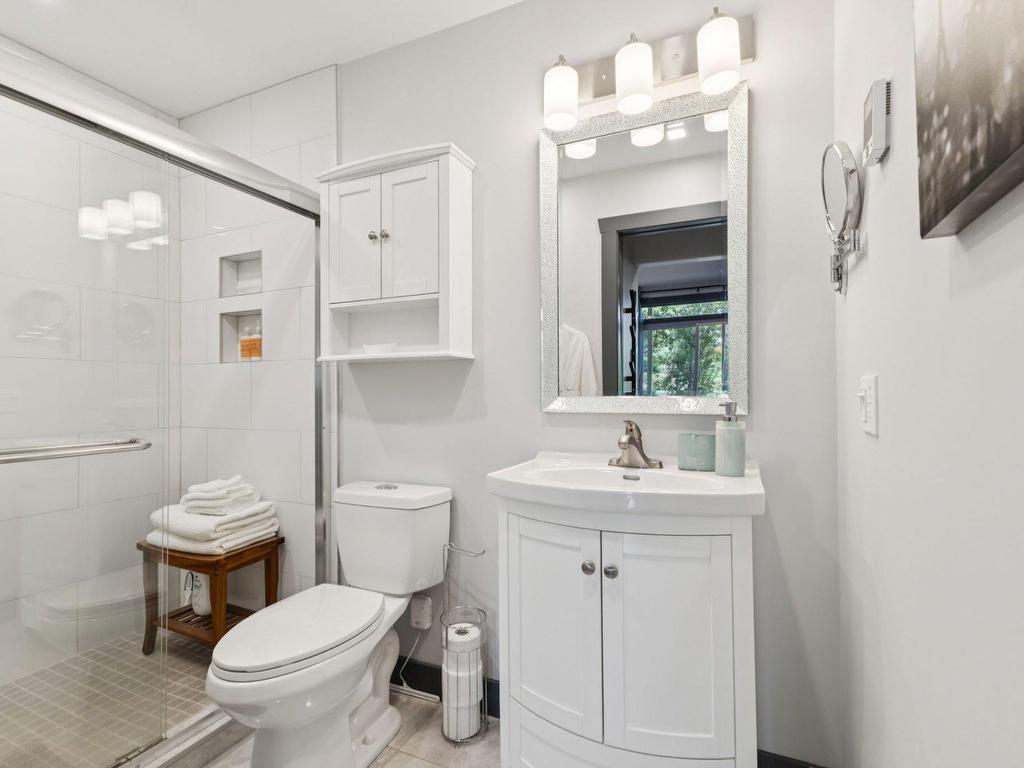 









235


Ch. des Quatre-Sommets

, 5,
Mont-Tremblant,




QC
J8E1C6

