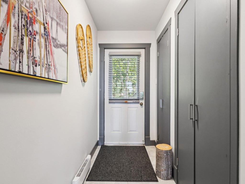 









235


Ch. des Quatre-Sommets

, 5,
Mont-Tremblant,




QC
J8E1C6

