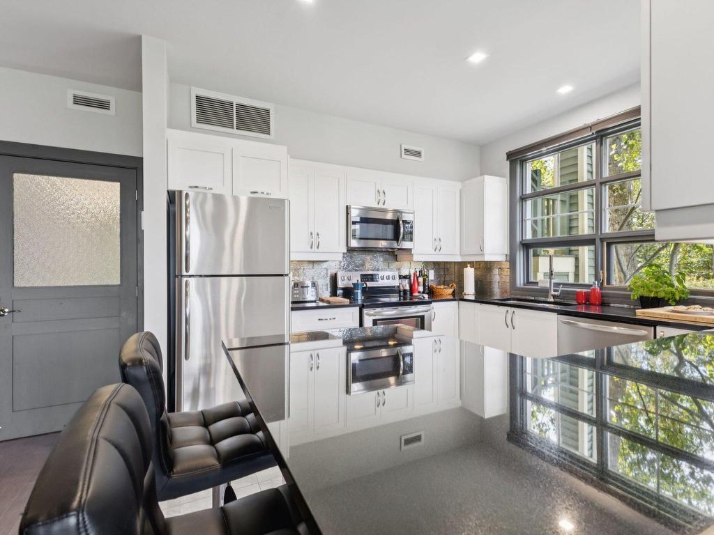 









235


Ch. des Quatre-Sommets

, 5,
Mont-Tremblant,




QC
J8E1C6

