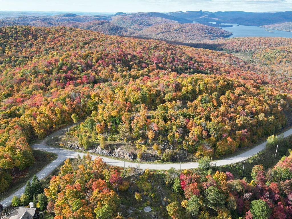 












Ch. des Entailles

,
Mont-Tremblant,







QC
J8E0C9

