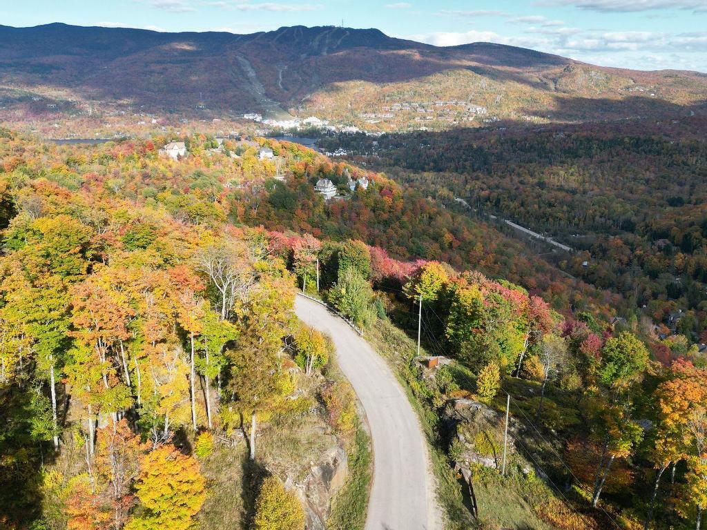 












Ch. des Entailles

,
Mont-Tremblant,







QC
J8E0C9

