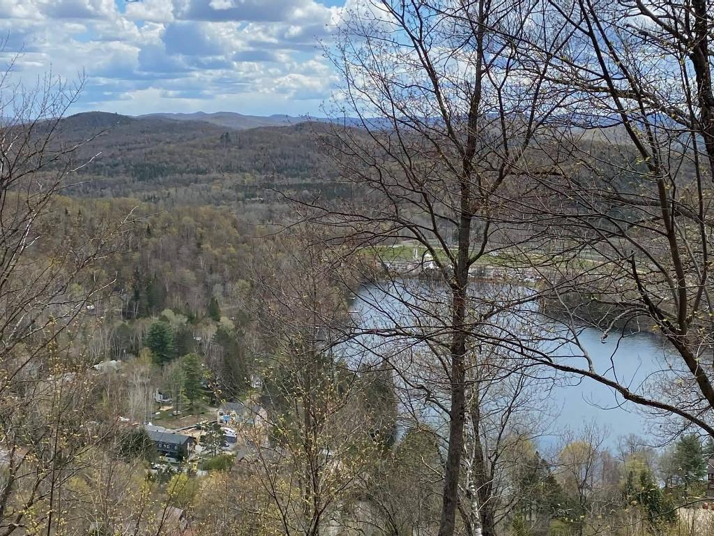 









9


Ch. des Entailles

,
Mont-Tremblant,







QC
J8E1V1

