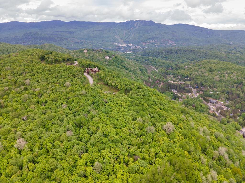 









9


Ch. des Entailles

,
Mont-Tremblant,







QC
J8E1V1

