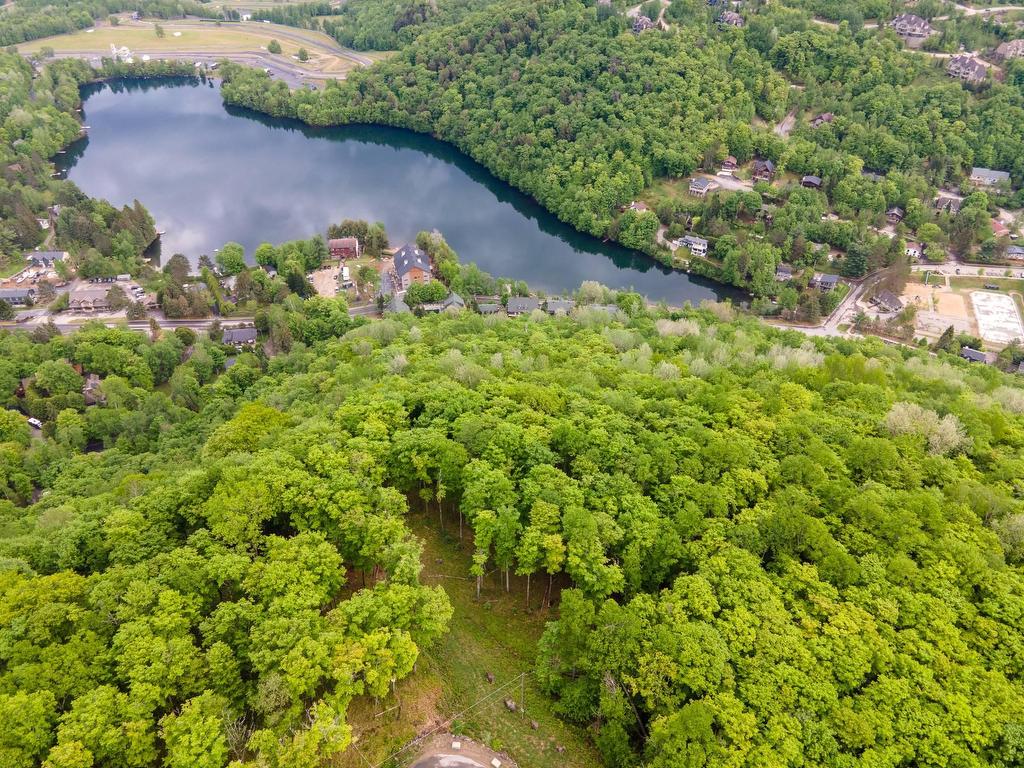 









9


Ch. des Entailles

,
Mont-Tremblant,







QC
J8E1V1

