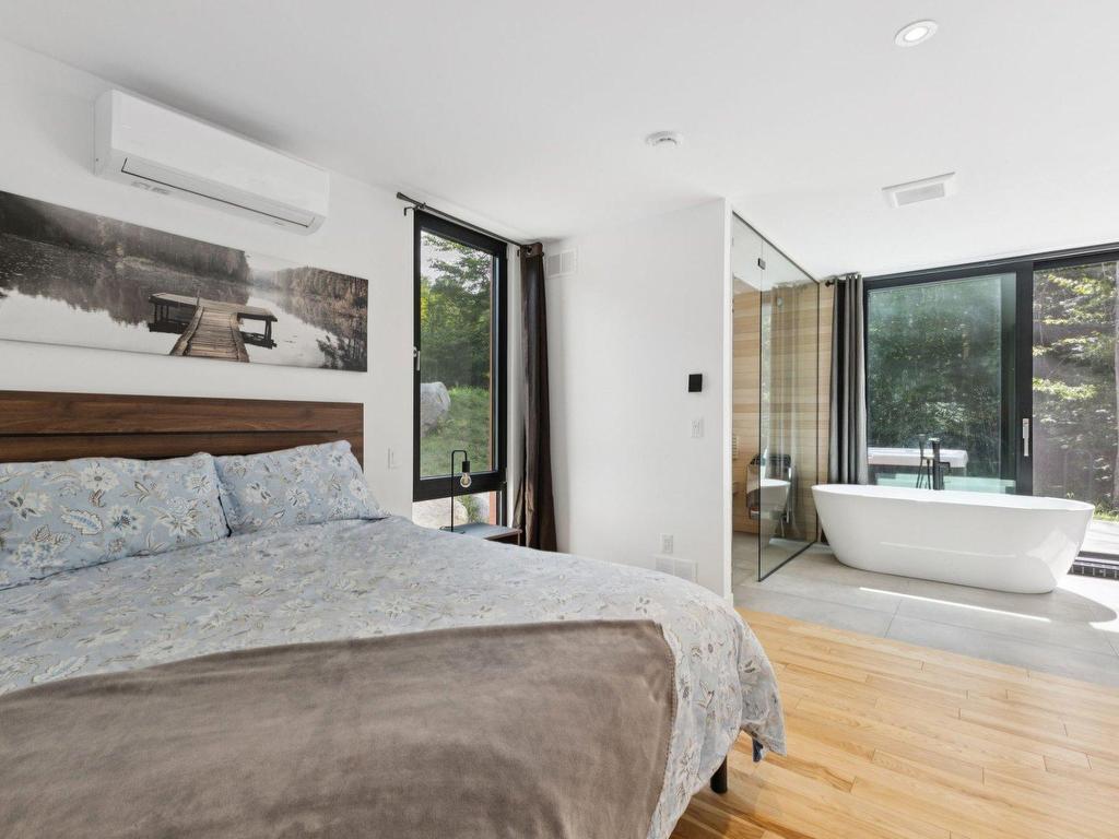 









304

 - 15


Imp. du Cardinal

,
Lac-Supérieur,




QC
J0T1P0

