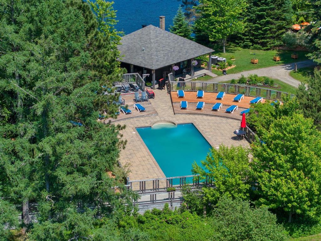 









304

 - 15


Imp. du Cardinal

,
Lac-Supérieur,




QC
J0T1P0

