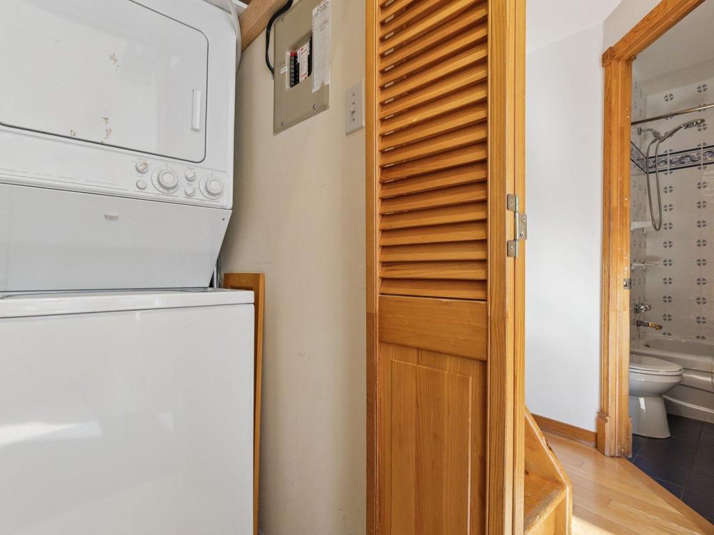 









145


Ch. au Pied-de-la-Montagne

, 2096,
Mont-Tremblant,




QC
J8E3M2

