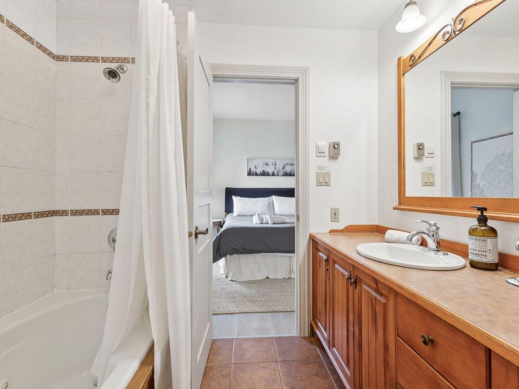 









234


Ch. de la Forêt

, 4,
Mont-Tremblant,




QC
J8E3K3

