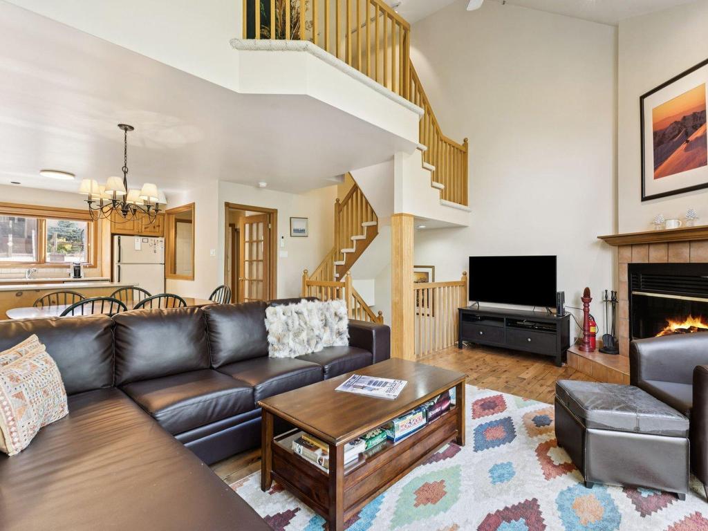 









168


Ch. de la Forêt

, 205,
Mont-Tremblant,




QC
J8E3K8

