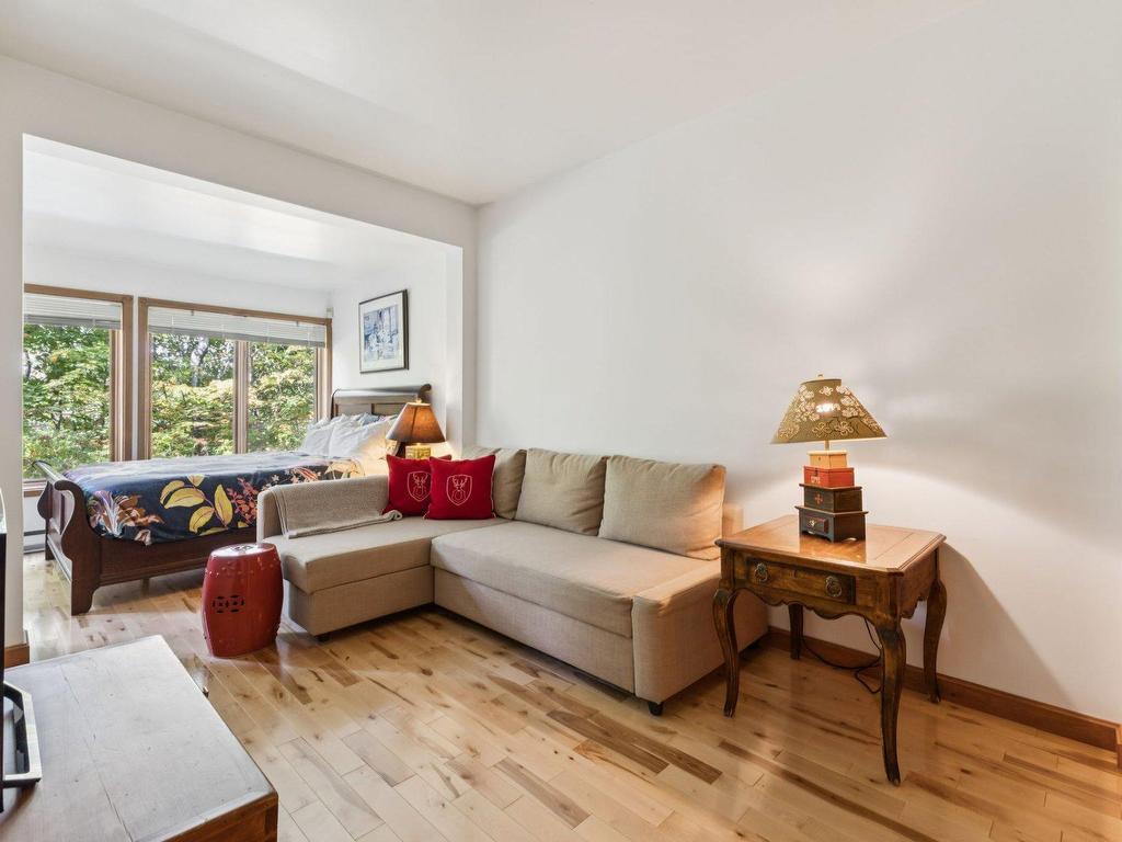 









168


Ch. de la Forêt

, 205,
Mont-Tremblant,




QC
J8E3K8

