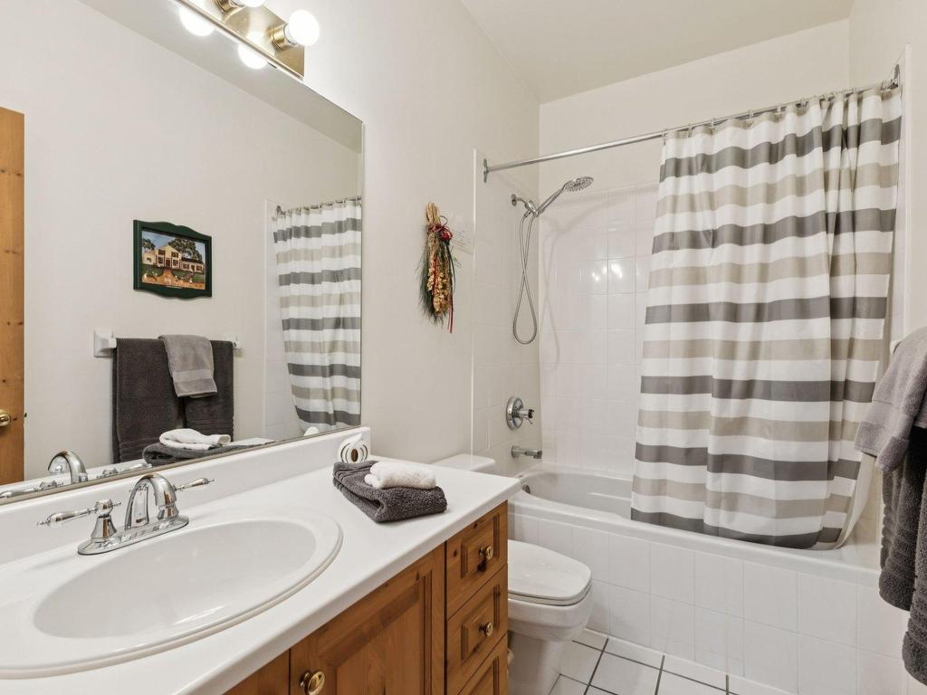 









168


Ch. de la Forêt

, 205,
Mont-Tremblant,




QC
J8E3K8

