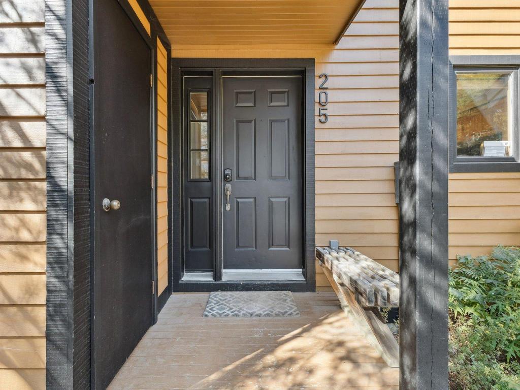 









168


Ch. de la Forêt

, 205,
Mont-Tremblant,




QC
J8E3K8

