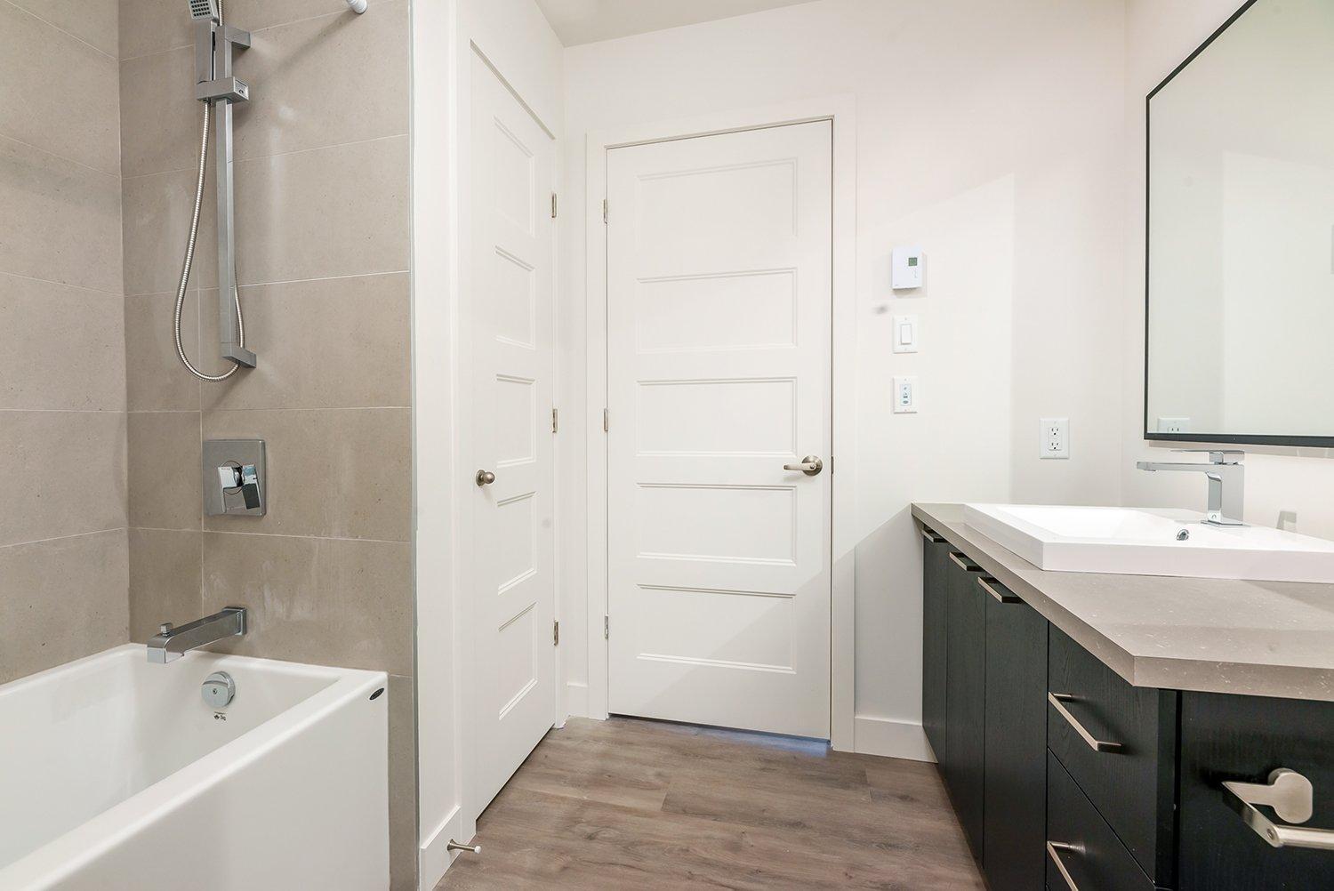 









2351


Boul. Ste-Marie

, 304,
Salaberry-de-Valleyfield,




QC
J6T0G8

