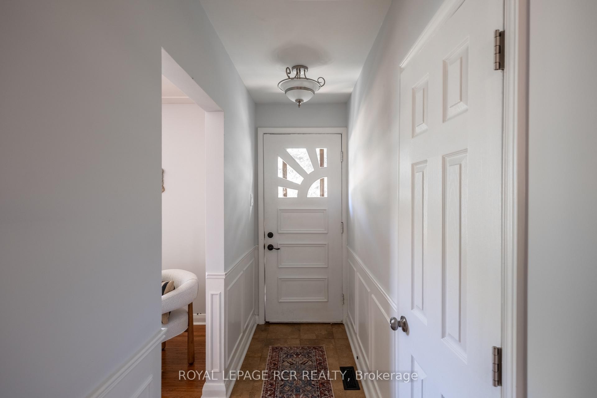 









85


Ellis

Crescent South,
Waterloo,




ON
N2J 2B8

