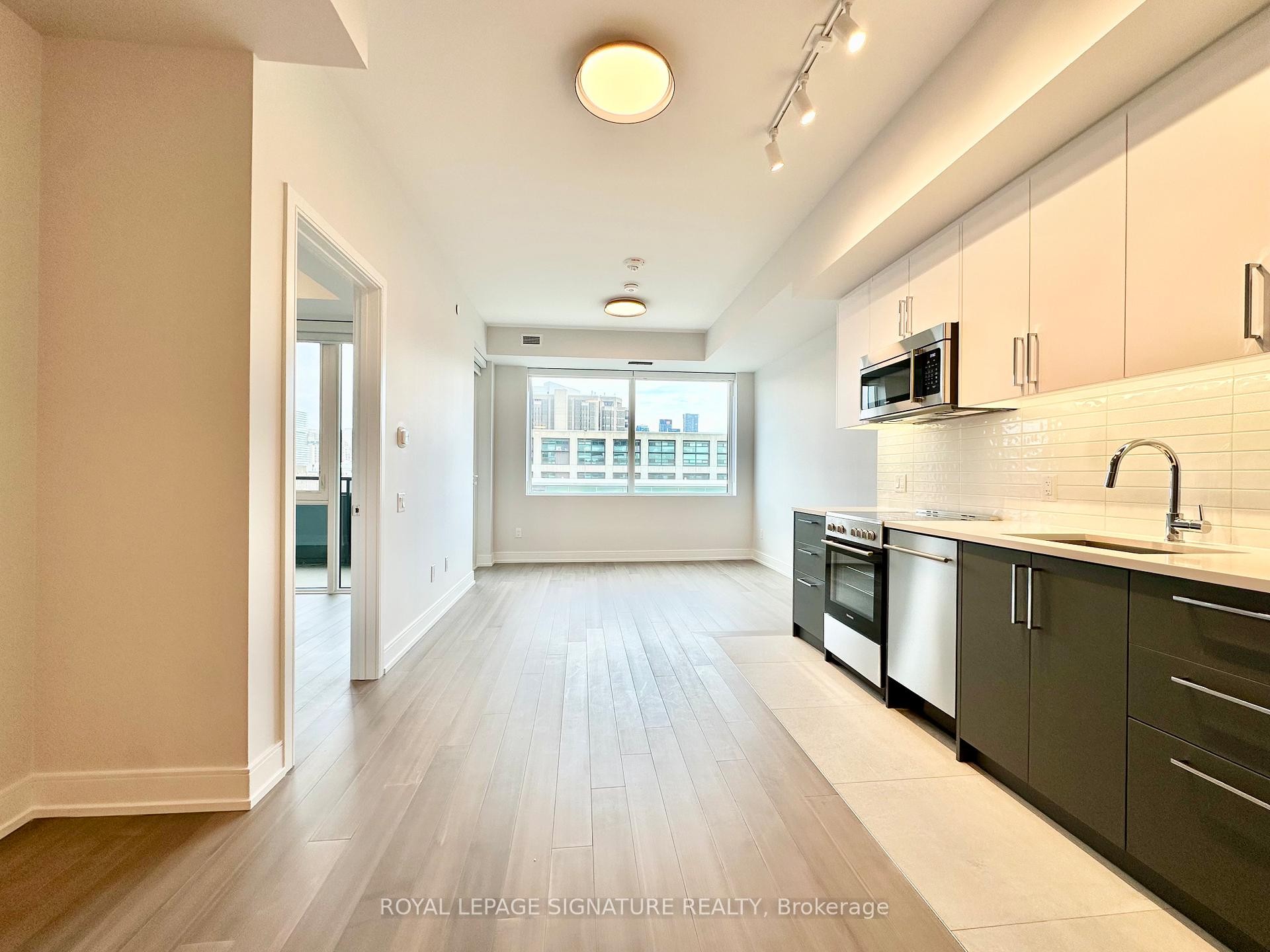 









664


Spadina

Avenue, 707,
Toronto,




ON
M5S 0G4

