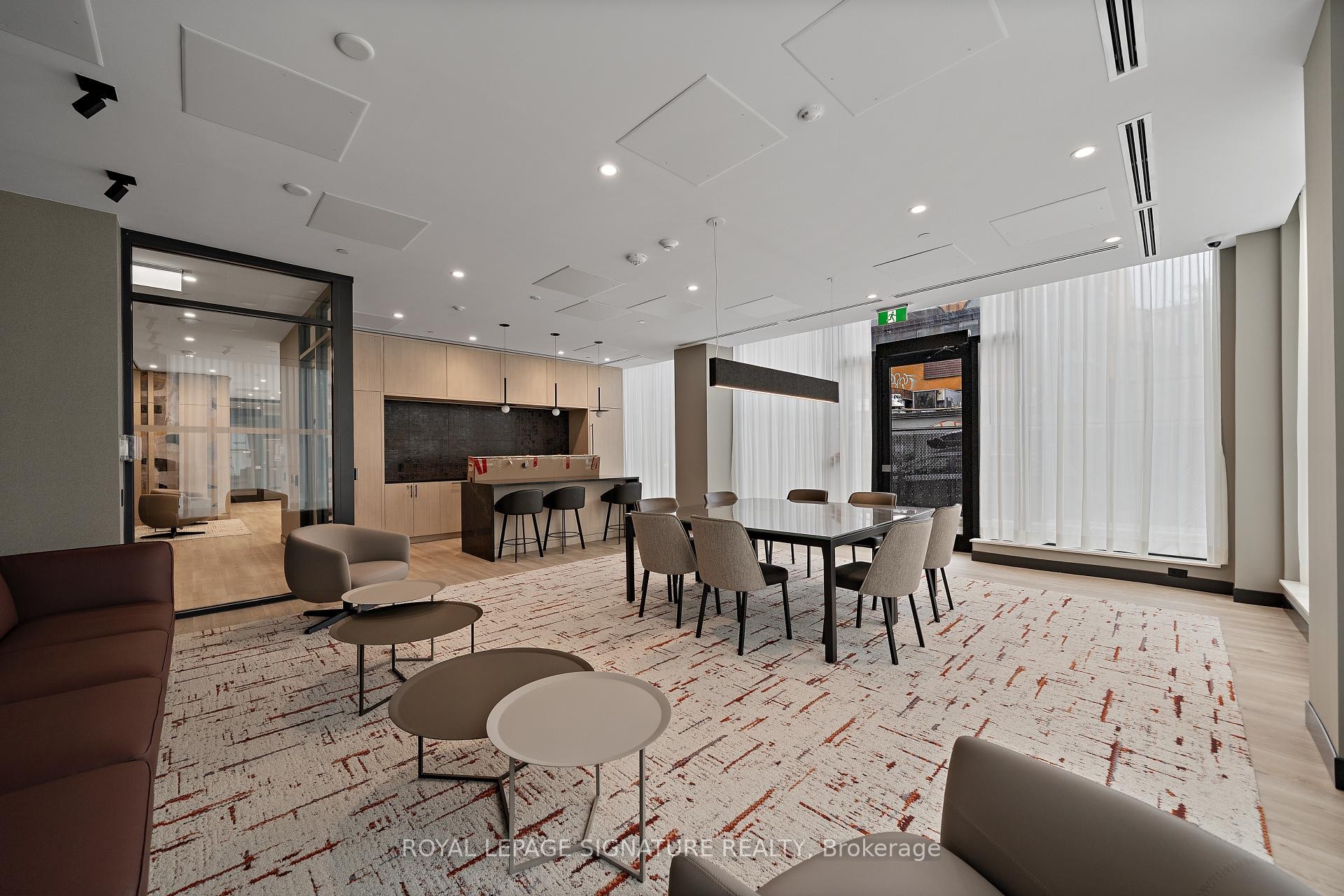 









664


Spadina

Avenue, 707,
Toronto,




ON
M5S 0G4

