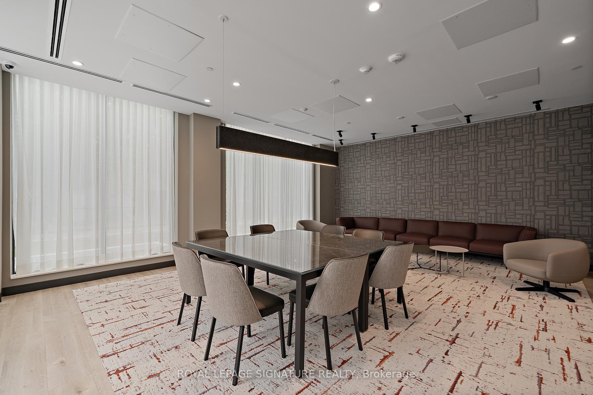 









664


Spadina

Avenue, 707,
Toronto,




ON
M5S 0G4

