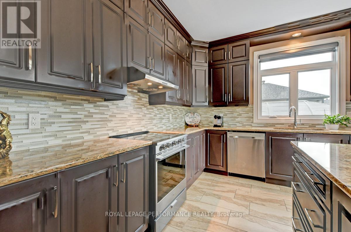 












485 BRUGES STREET

,
Russell,




Ontario
K0A1W0

