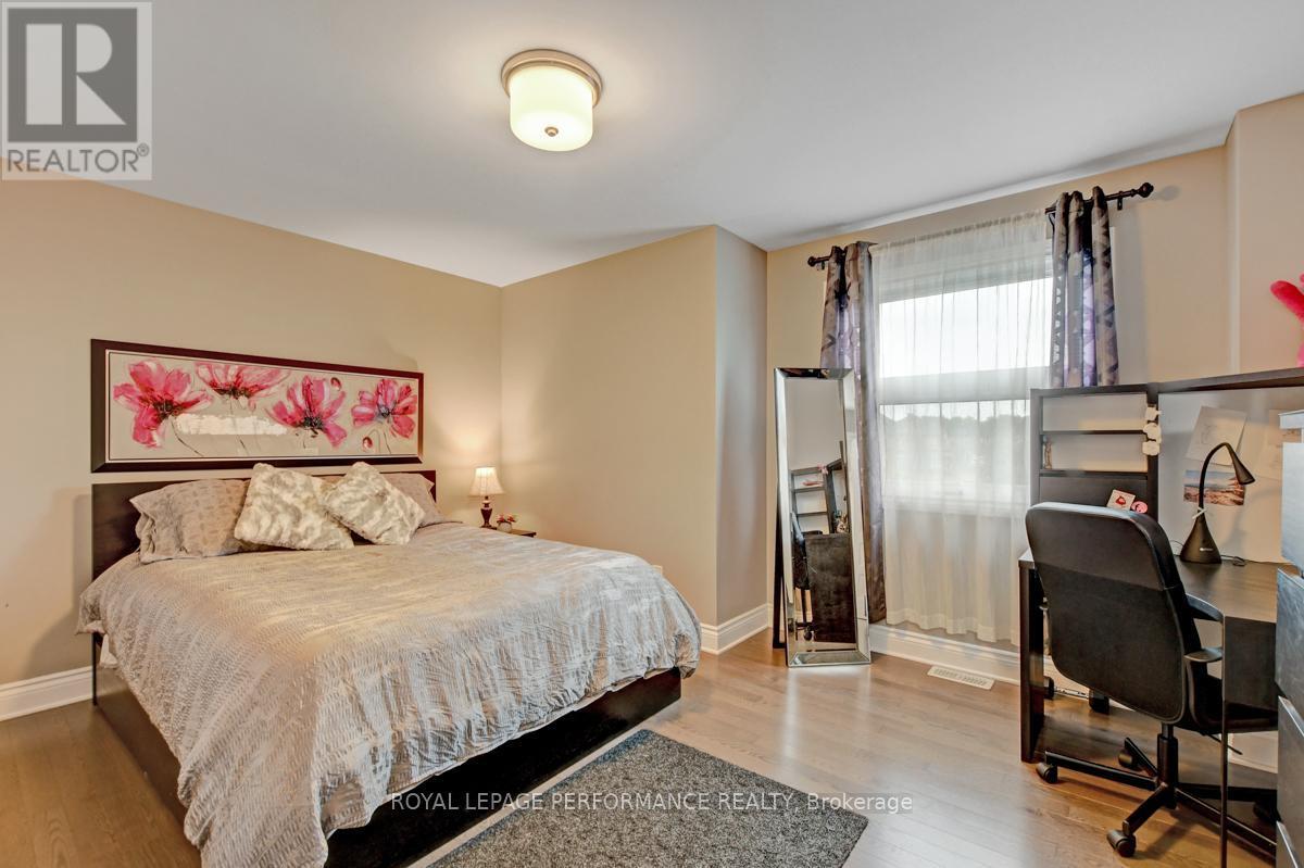 












485 BRUGES STREET

,
Russell,




Ontario
K0A1W0

