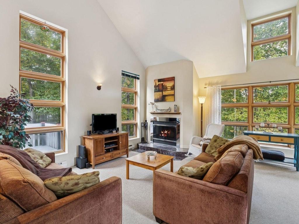 









322


Ch. Louise

,
Lac-Supérieur,




QC
J0T1J0

