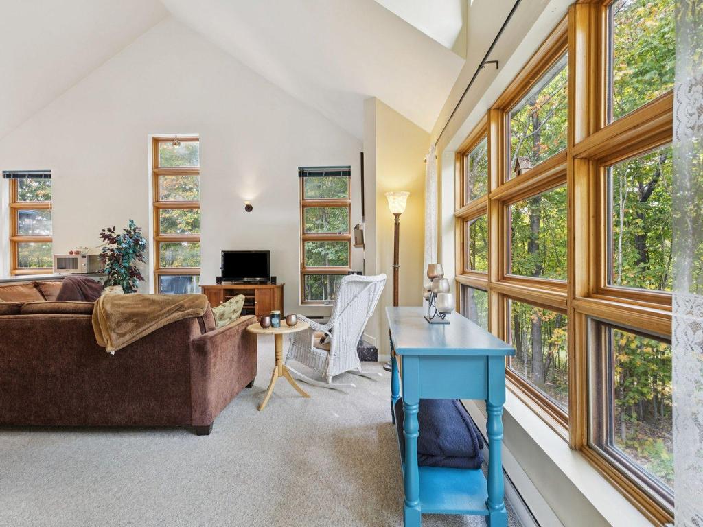 









322


Ch. Louise

,
Lac-Supérieur,




QC
J0T1J0

