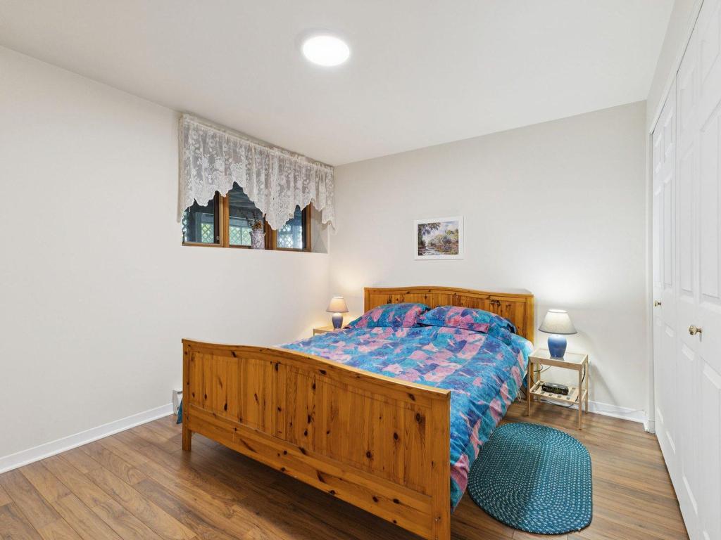 









322


Ch. Louise

,
Lac-Supérieur,




QC
J0T1J0

