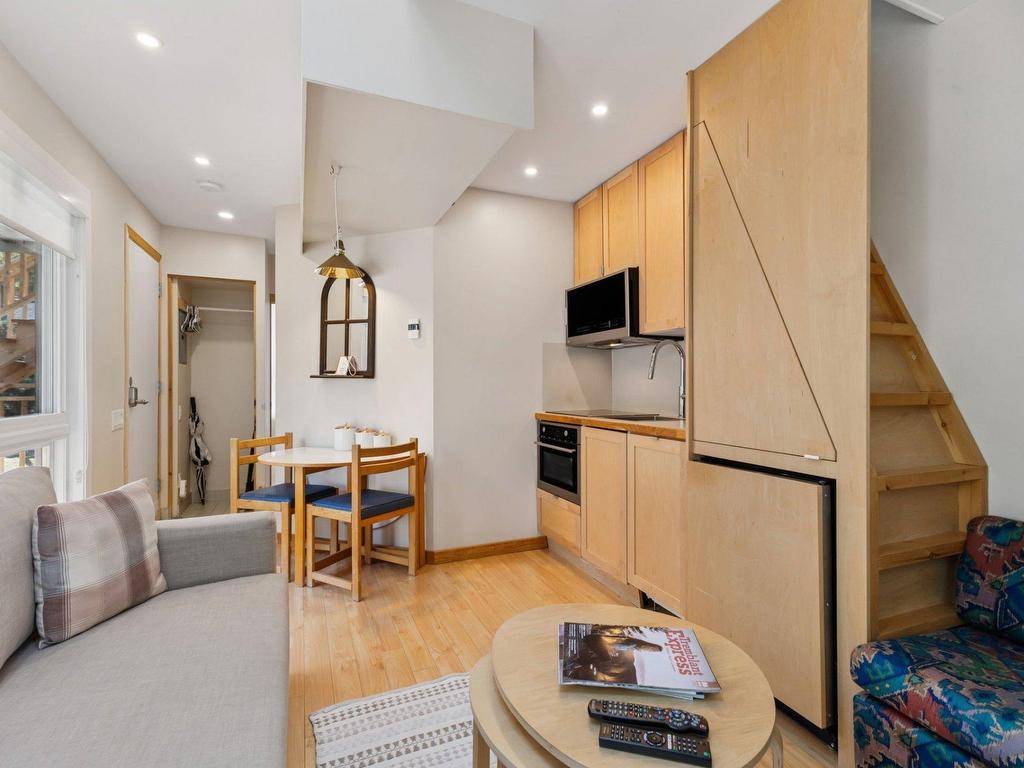 









145


Ch. au Pied-de-la-Montagne

, 2094,
Mont-Tremblant,




QC
J8E3M2

