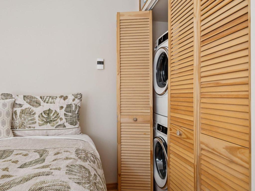 









145


Ch. au Pied-de-la-Montagne

, 2094,
Mont-Tremblant,




QC
J8E3M2

