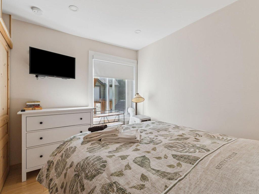 









145


Ch. au Pied-de-la-Montagne

, 2094,
Mont-Tremblant,




QC
J8E3M2

