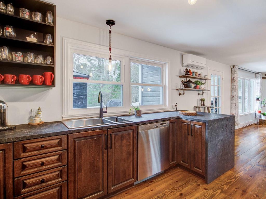 









72


Ch. Alpino

,
Morin-Heights,




QC
J0R1H0

