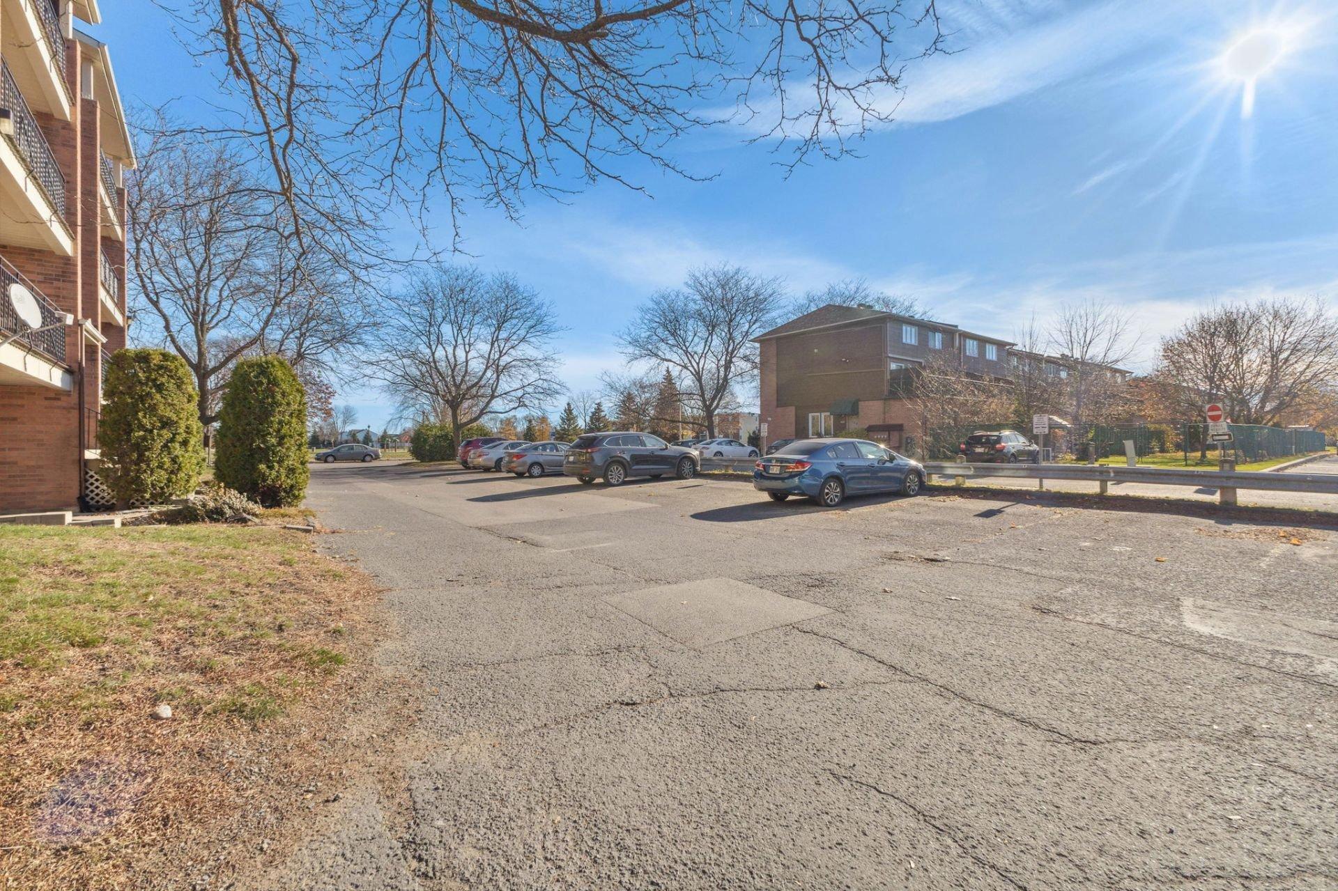 









134


Rue de Lausanne

, 203,
Gatineau (Gatineau),




QC
J8T6R4

