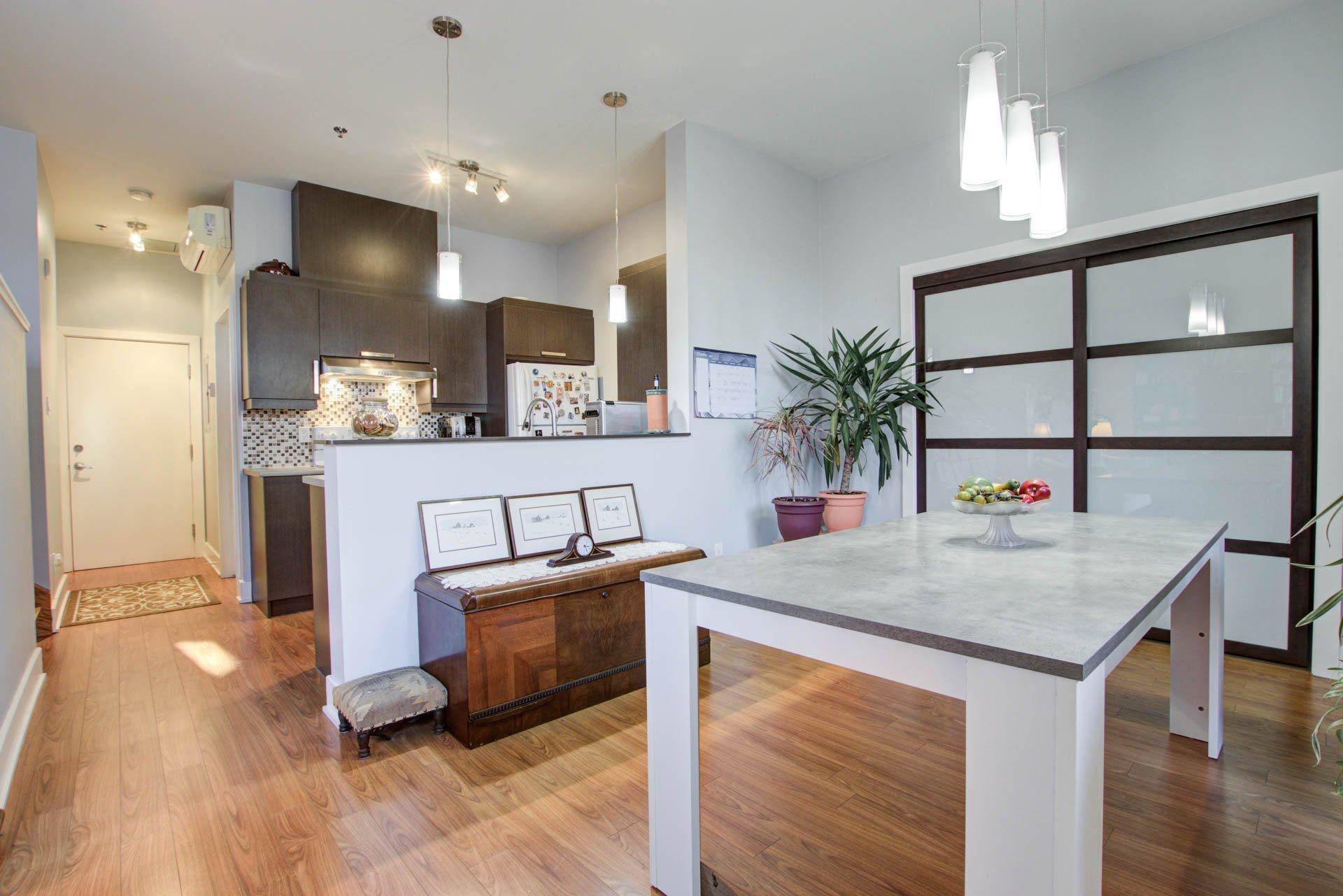 









5905


Rue de la Tourbière

, 403,
Longueuil (Saint-Hubert),




QC
J3Y0K8

