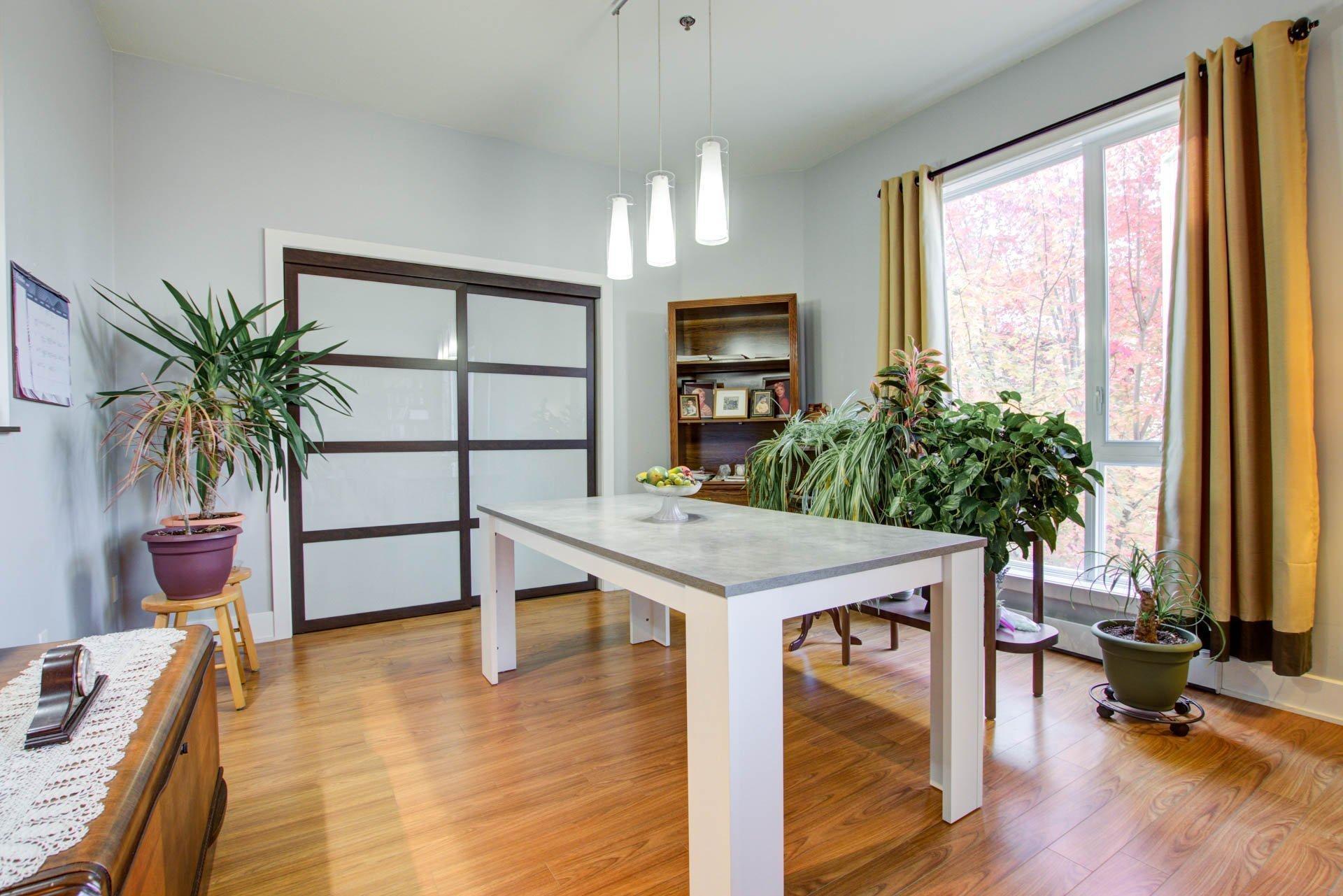 









5905


Rue de la Tourbière

, 403,
Longueuil (Saint-Hubert),




QC
J3Y0K8

