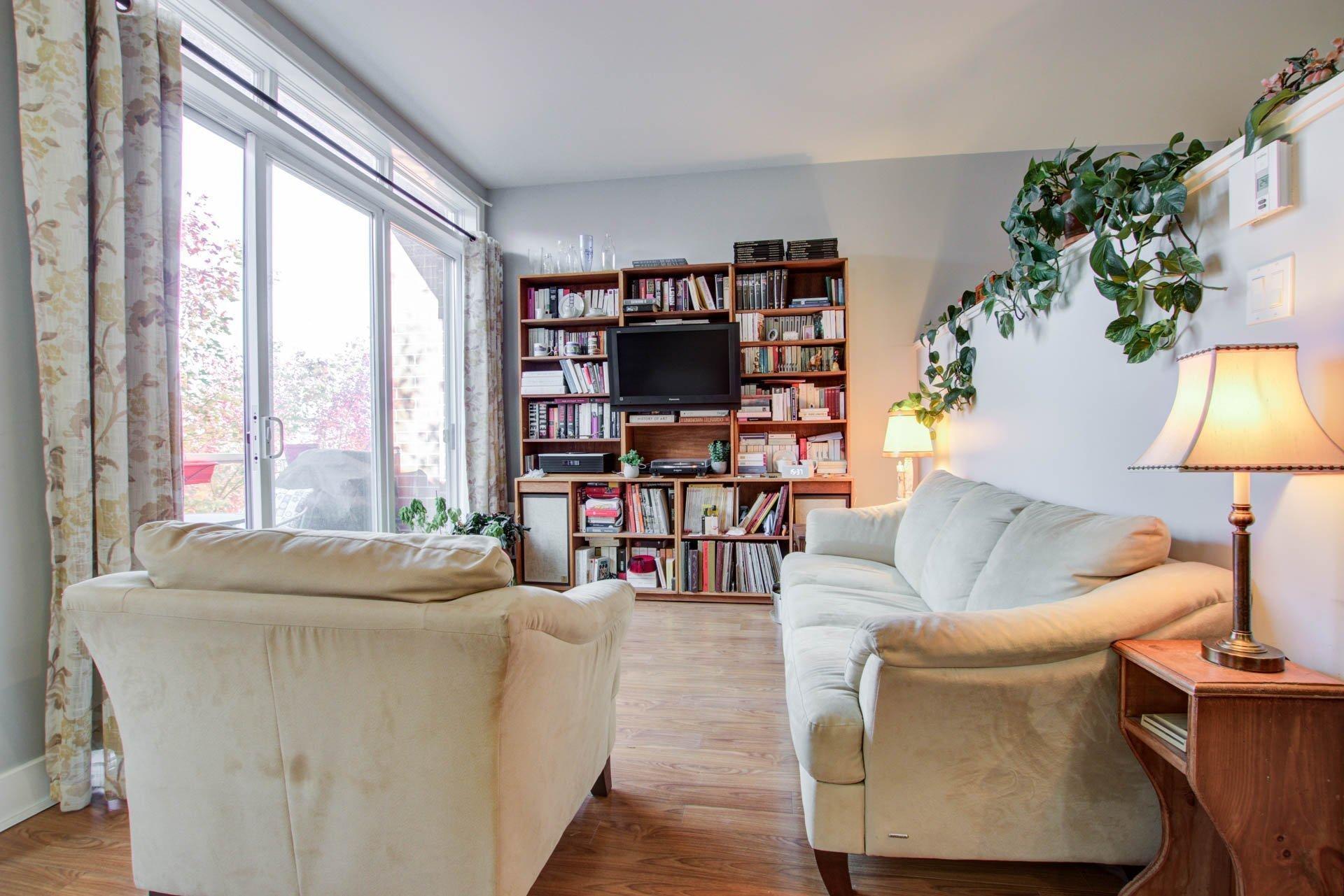 









5905


Rue de la Tourbière

, 403,
Longueuil (Saint-Hubert),




QC
J3Y0K8

