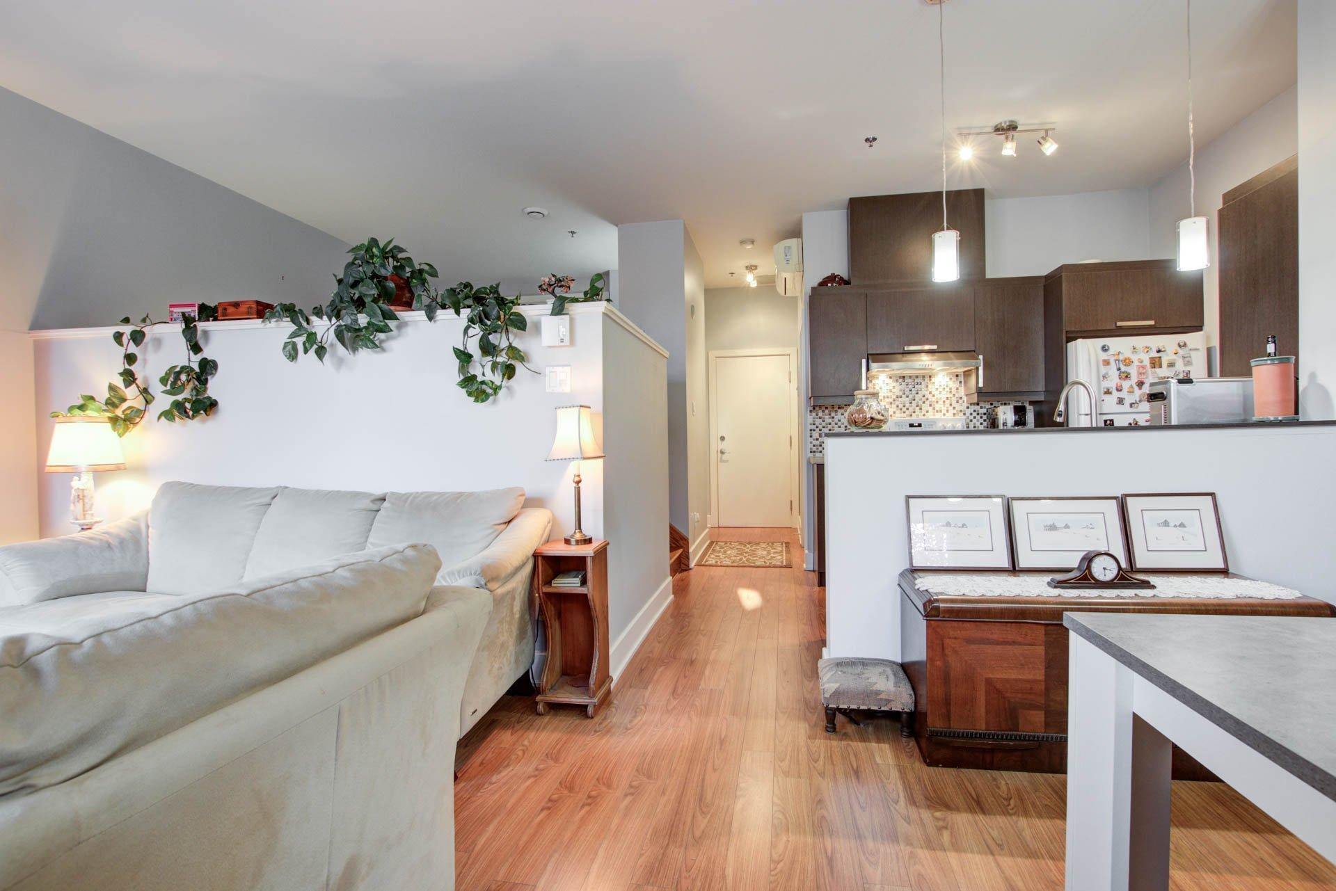 









5905


Rue de la Tourbière

, 403,
Longueuil (Saint-Hubert),




QC
J3Y0K8

