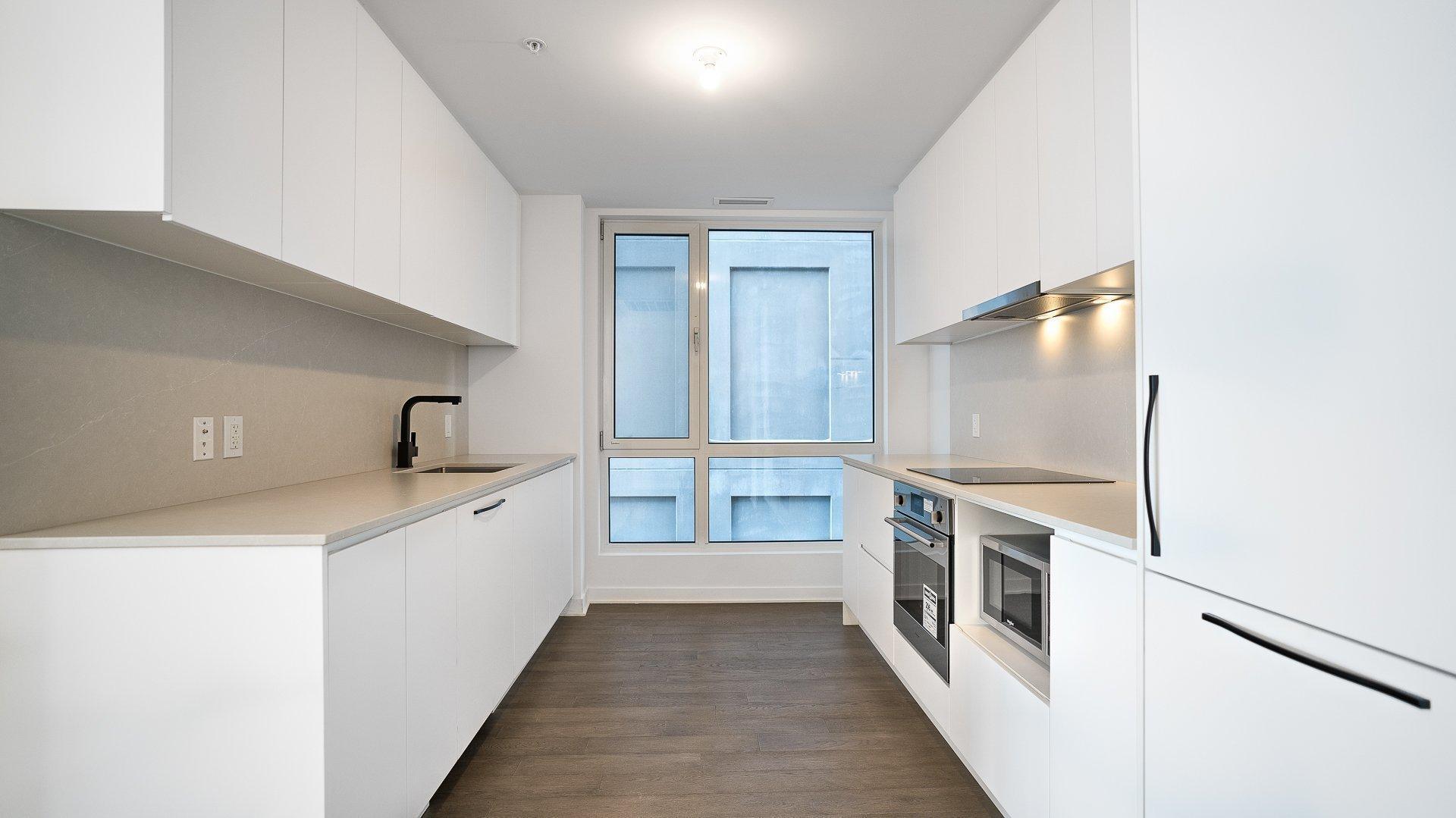 









1160


Rue MacKay

, 2306,
Montréal (Ville-Marie),




QC
H3G2H4

