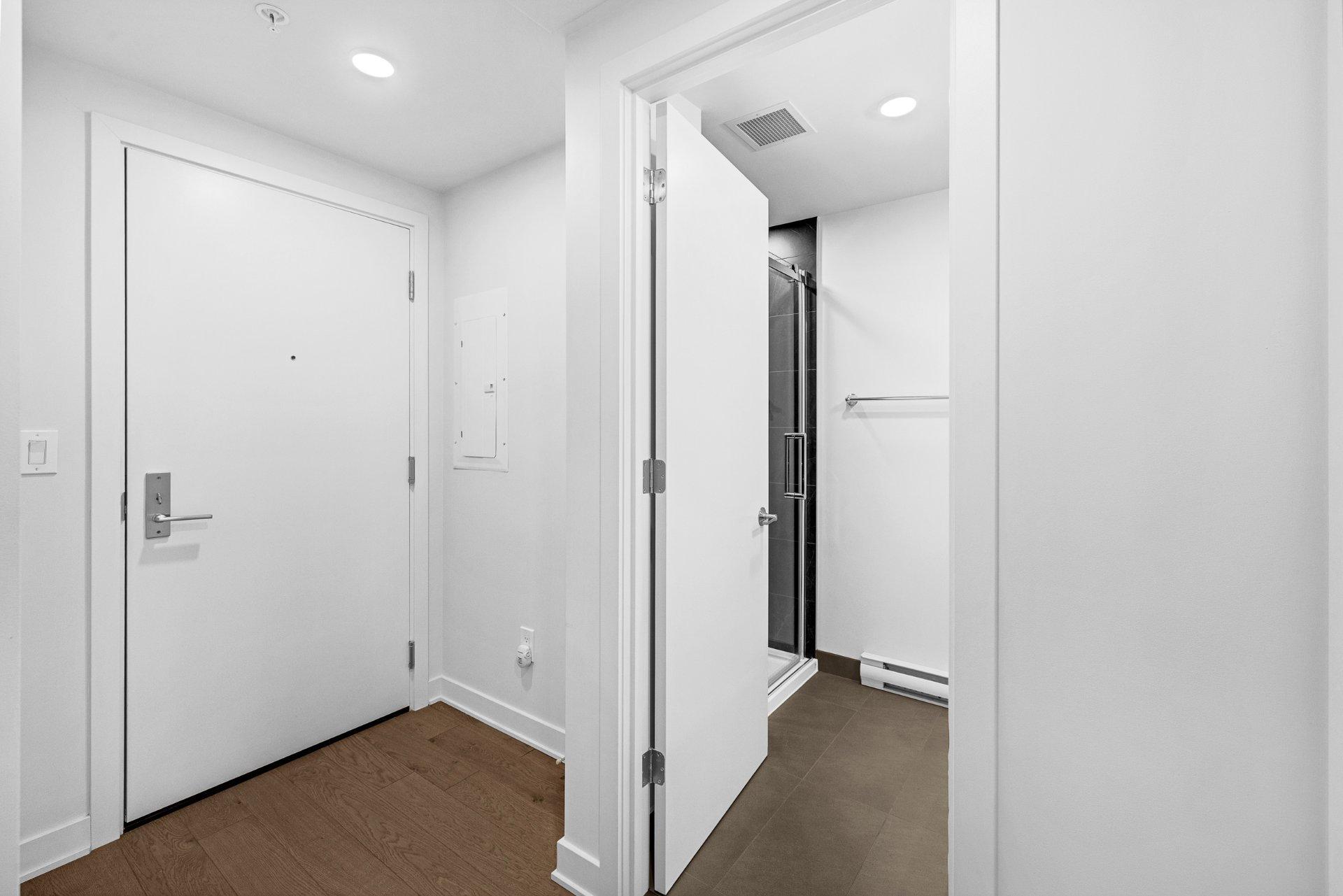 









1188


Rue St-Antoine O.

, 3701,
Montréal (Ville-Marie),




QC
H3C1B4

