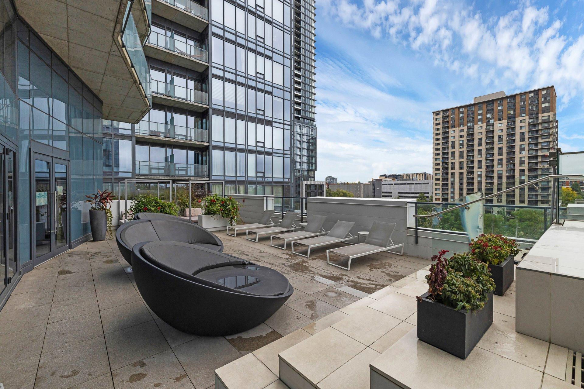 









1188


Rue St-Antoine O.

, 3701,
Montréal (Ville-Marie),




QC
H3C1B4

