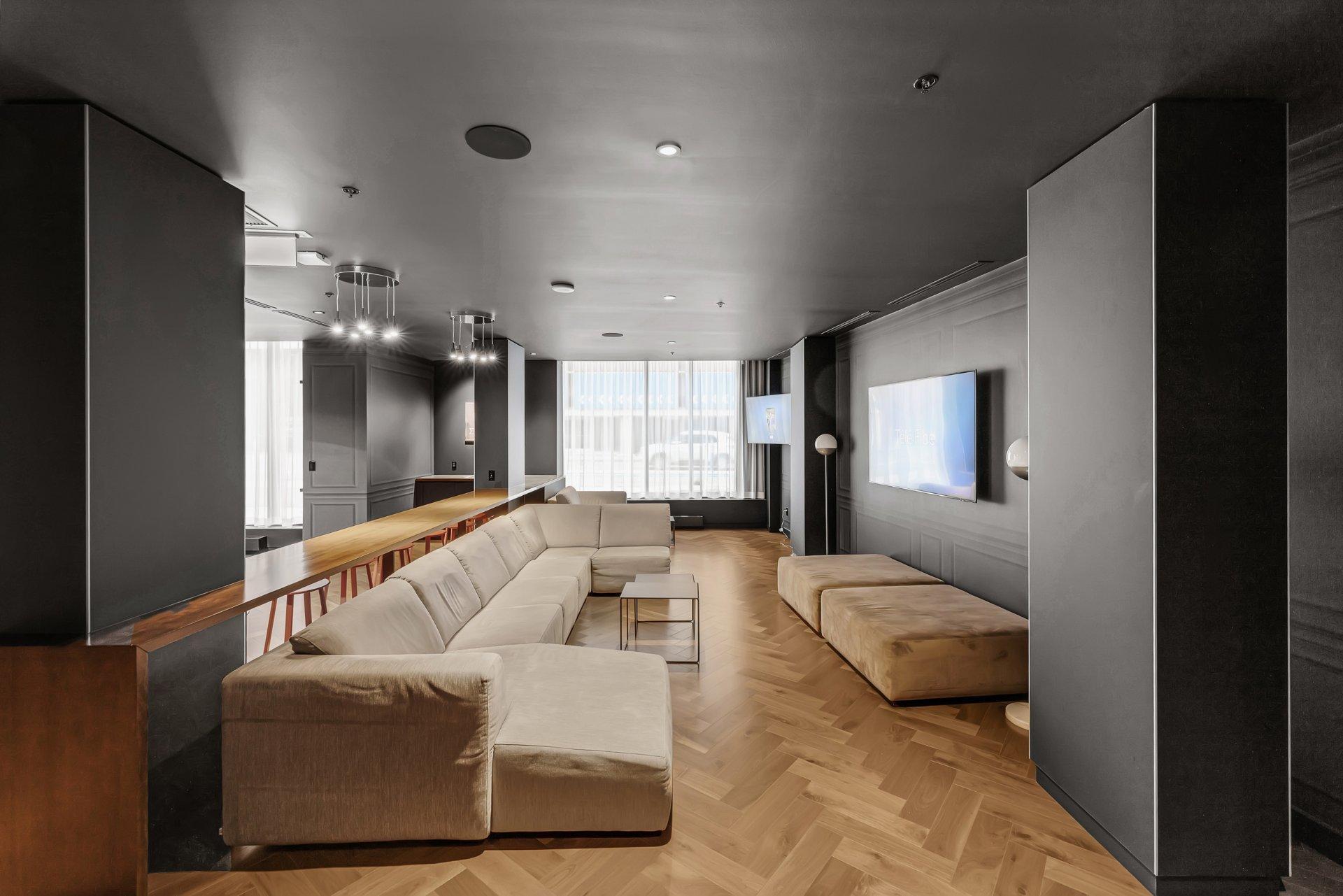 









1188


Rue St-Antoine O.

, 3701,
Montréal (Ville-Marie),




QC
H3C1B4

