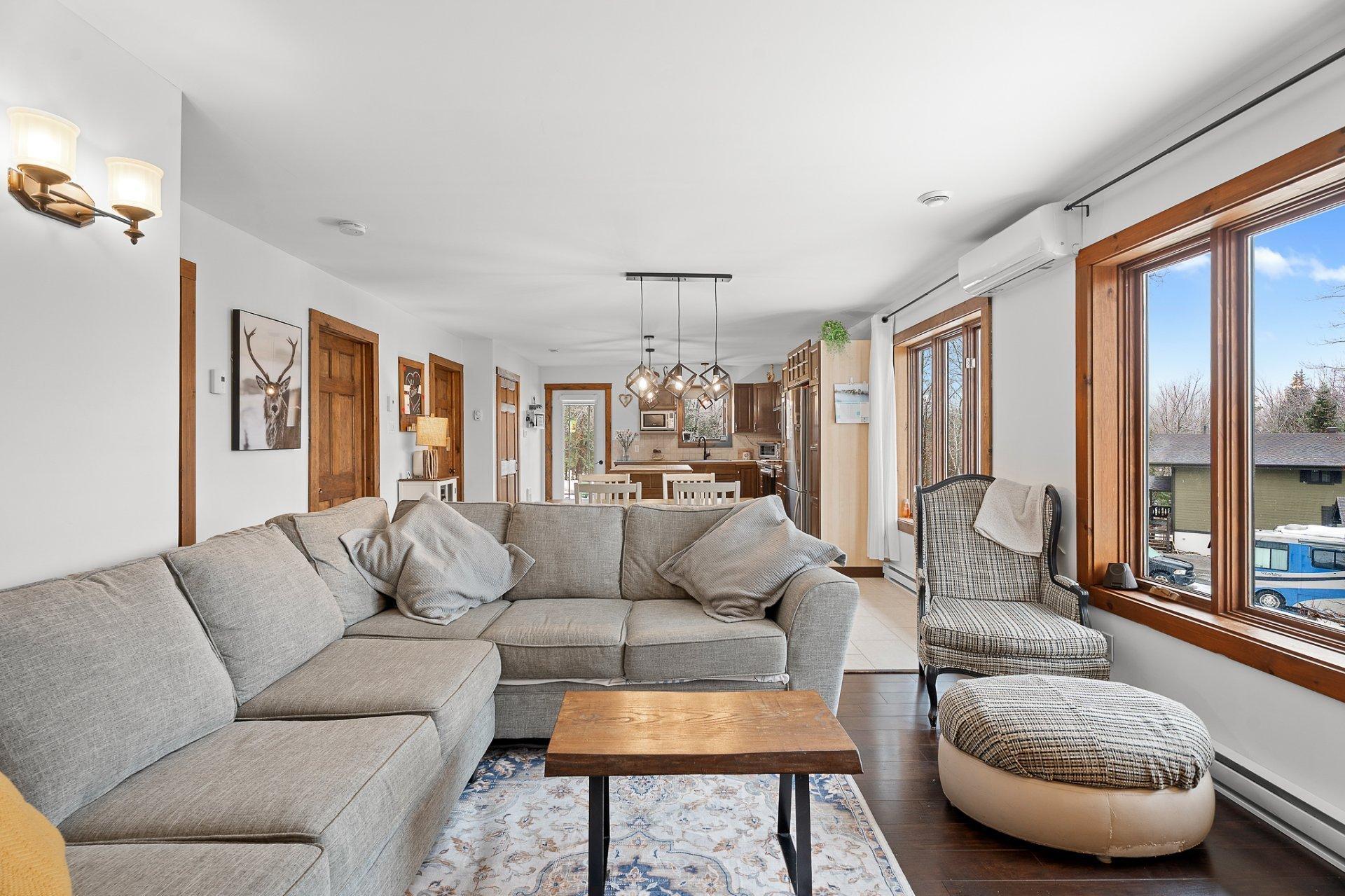 









118

 - 118A


Rue de Val-d'Isère

,
Sainte-Agathe-des-Monts,




QC
J8C0W3

