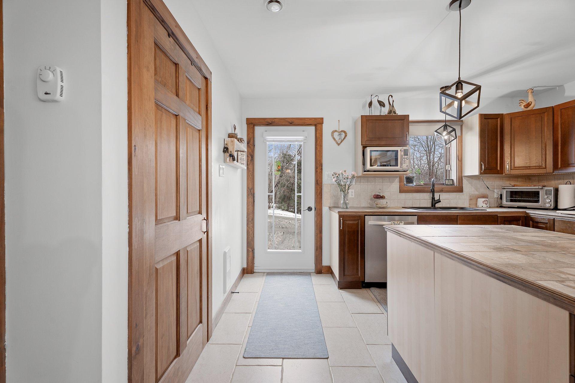 









118

 - 118A


Rue de Val-d'Isère

,
Sainte-Agathe-des-Monts,




QC
J8C0W3

