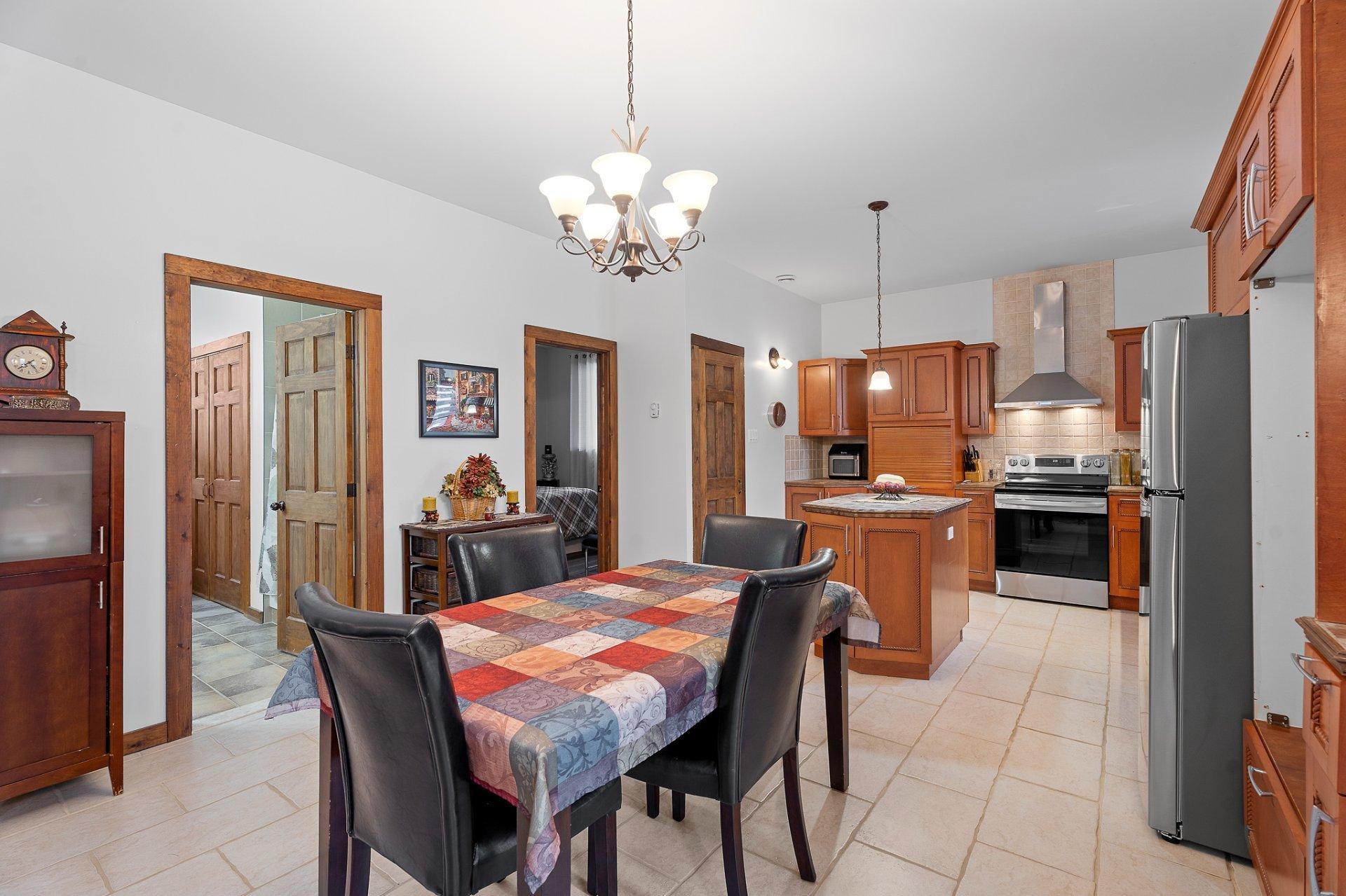 









118

 - 118A


Rue de Val-d'Isère

,
Sainte-Agathe-des-Monts,




QC
J8C0W3

