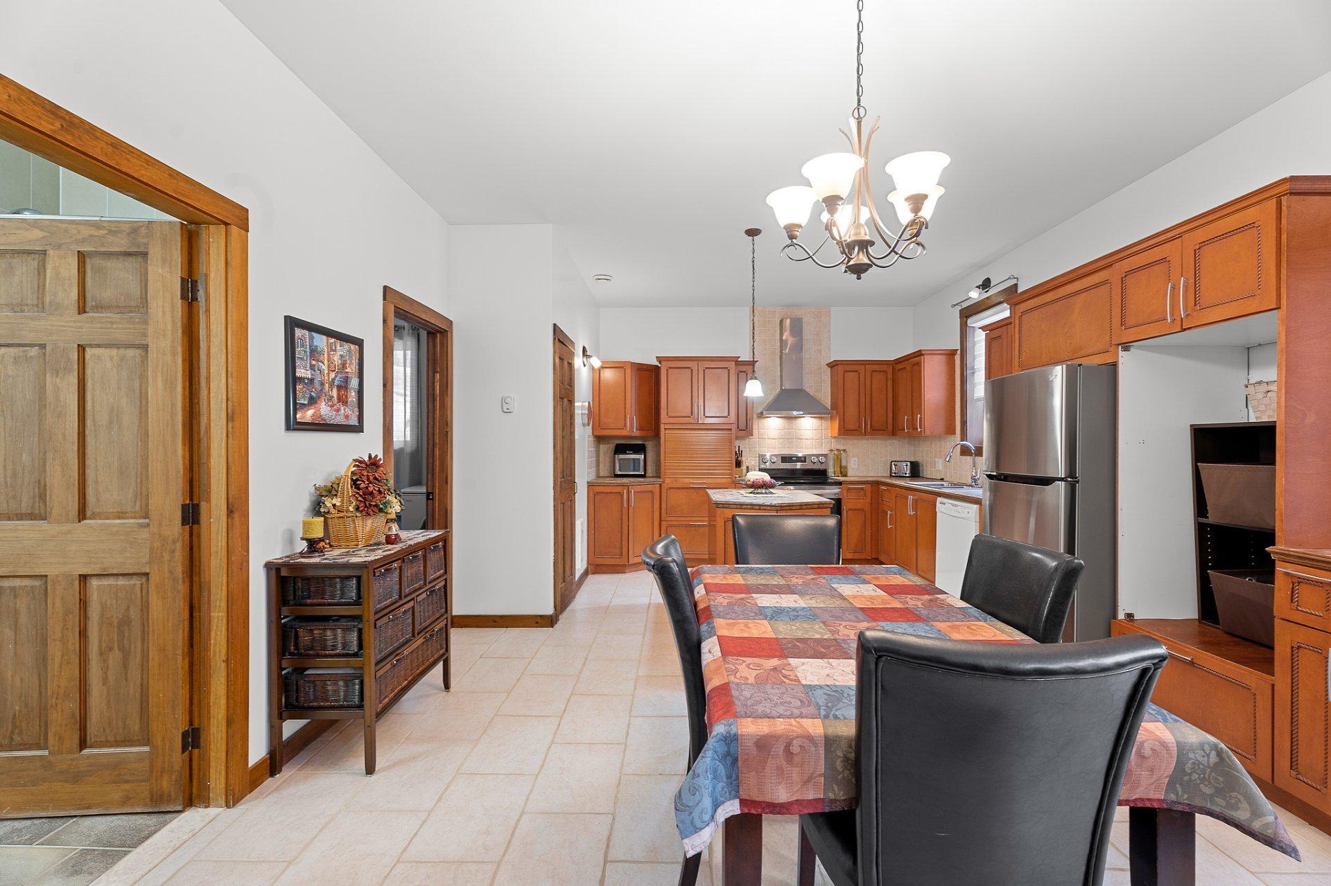 









118

 - 118A


Rue de Val-d'Isère

,
Sainte-Agathe-des-Monts,




QC
J8C0W3

