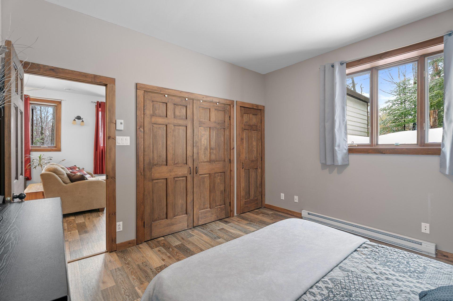 









118

 - 118A


Rue de Val-d'Isère

,
Sainte-Agathe-des-Monts,




QC
J8C0W3

